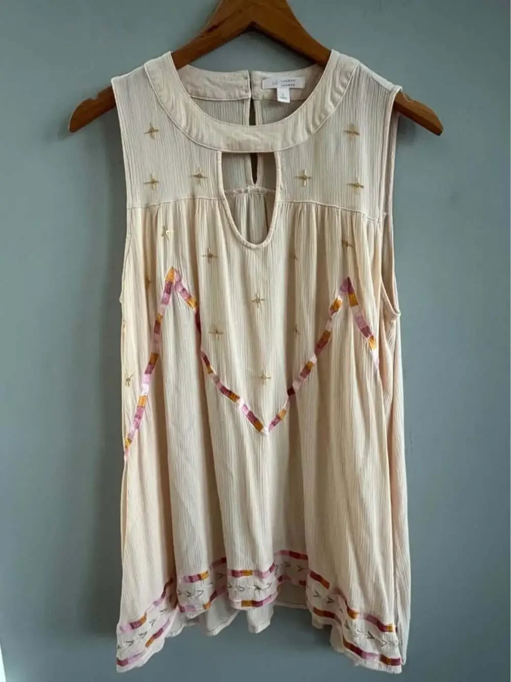 LC Lauren Conrad Embroidered Beaded Keyhole Tunic Top Boho Blush Pink Large